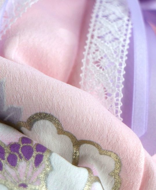 七五三 3歳女の子用被布[しなこ](被布)薄ピンク(着物)紫のレトロモダン柄No.114V